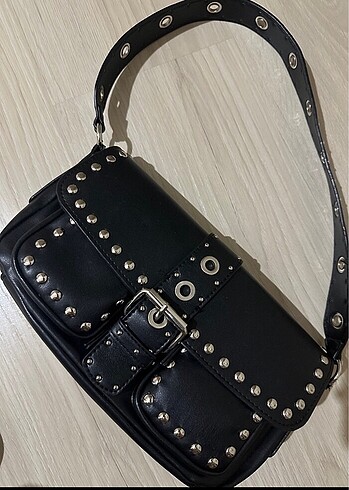 Beden Stradivarius Zımbalı Çanta