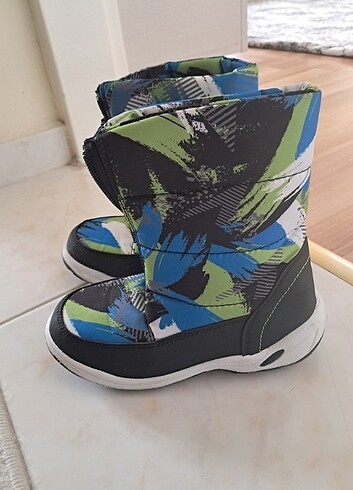 LC Waikiki LCW Erkek çocuk kar botu