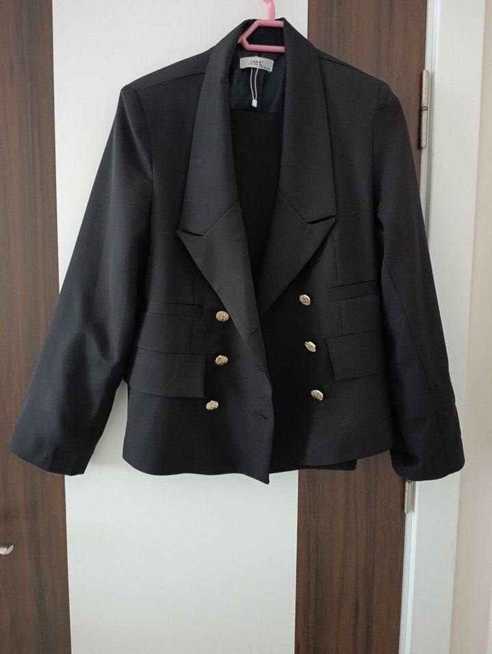 Düğmeli Siyah Kadın Blazer Ceket ve pantolon takim - Görsel 4