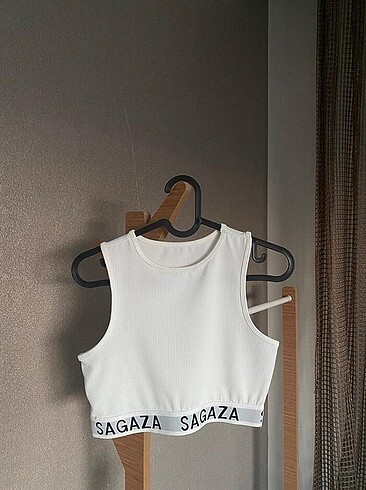 Beyaz Sagaza Crop