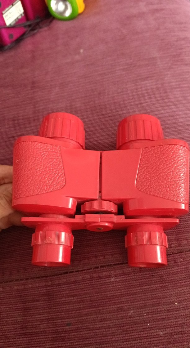 Kırmızı Renkli Dürbün - Görsel 3