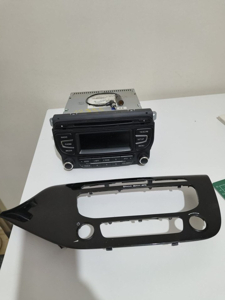 Kia Ceed 20122017 Orijinal Teyp + Çerçeve - Görsel 3