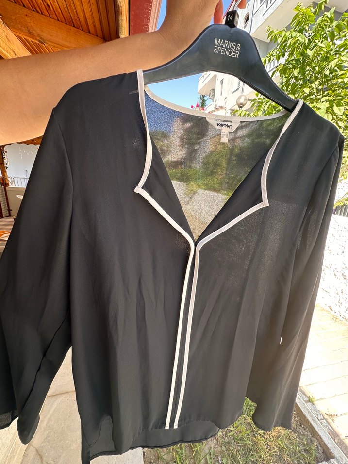 Siyah V Yaka Uzun Kollu Salaş Bluz - Görsel 5