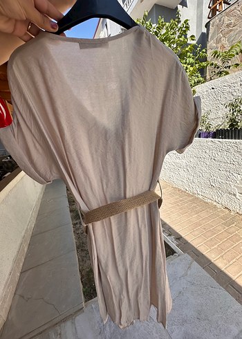 V Yaka Kısa Kollu Bej Keten Mini Elbise - Görsel 4