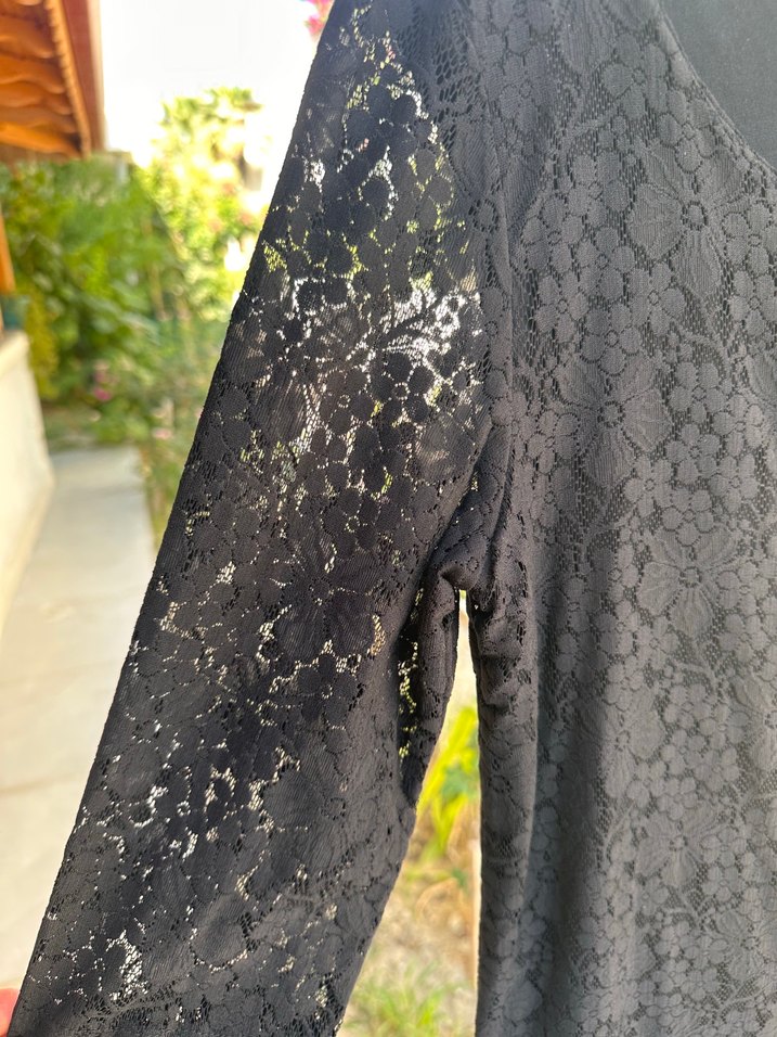 Dantel Detaylı Siyah Midi Elbise - Görsel 3