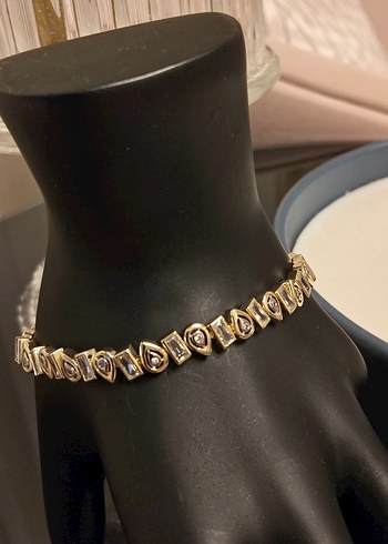 Zincir Detaylı Parlak Altın Bileklik - Görsel 3