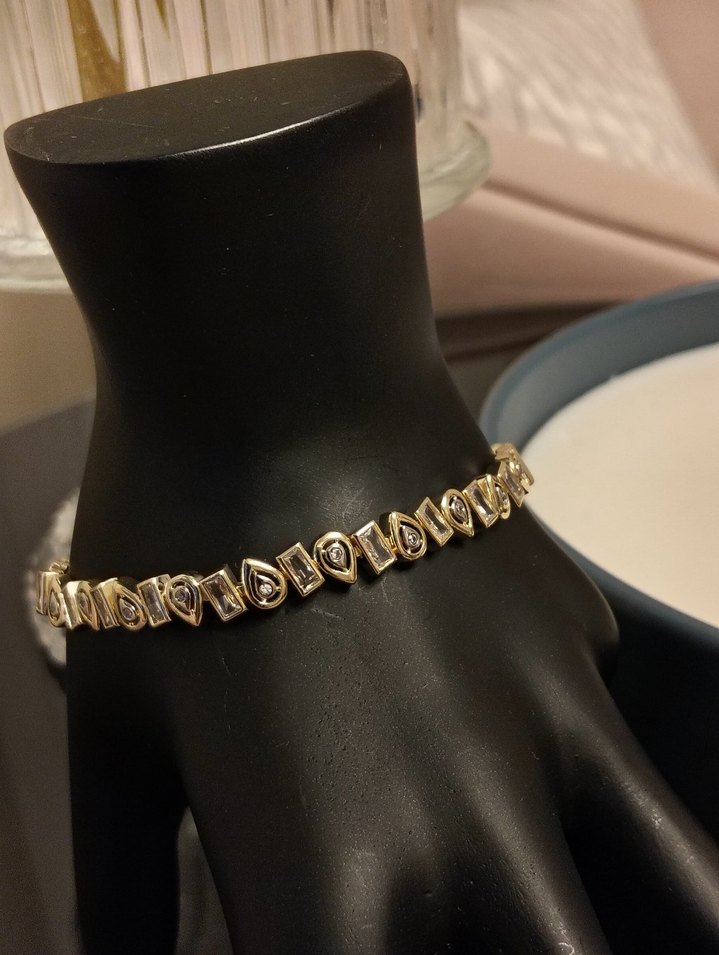 Zincir Detaylı Parlak Altın Bileklik - Görsel 2