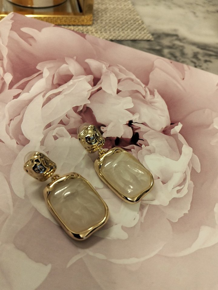 Altın Renkli Midi Kadın Küpe - Görsel 5