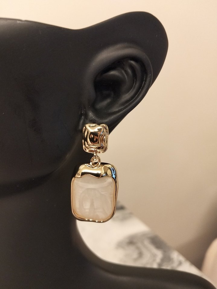 Altın Renkli Midi Kadın Küpe - Görsel 2