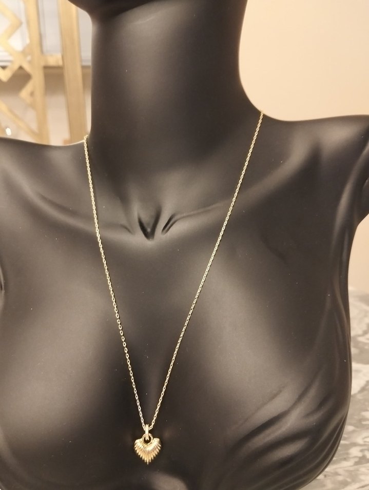 Altın Renkli Zincir Detaylı Kalp Kolye - Görsel 5