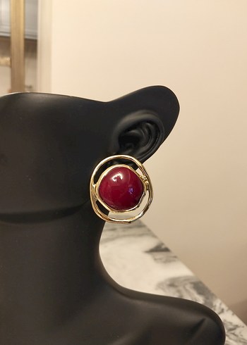 Kırmızı Mini Düğmeli Küpe - Görsel 3