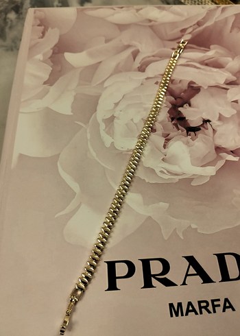 Zincir Detaylı Altın Renk Minimalist Bileklik - Görsel 4