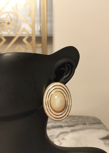 Bej Mini Düğmeli Kadın Küpe - Görsel 5