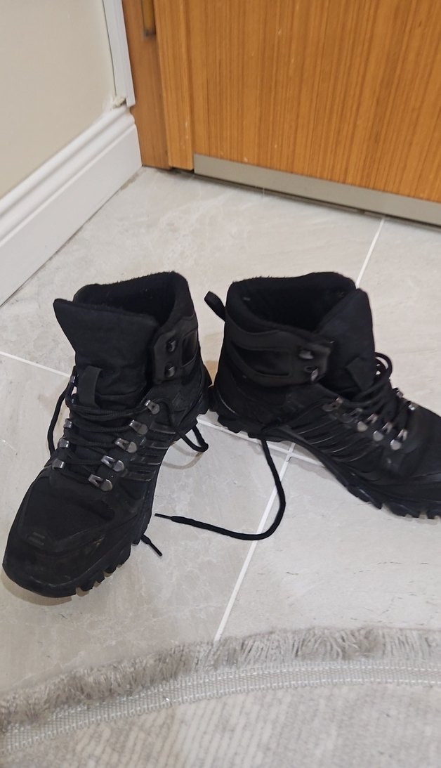 Siyah Bağcıklı Erkek Goth Bot - Görsel 3