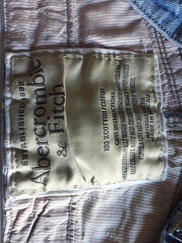 Abercrombie & Fitch ABERCROMBIR AND FTTCH 30 UNISEX
