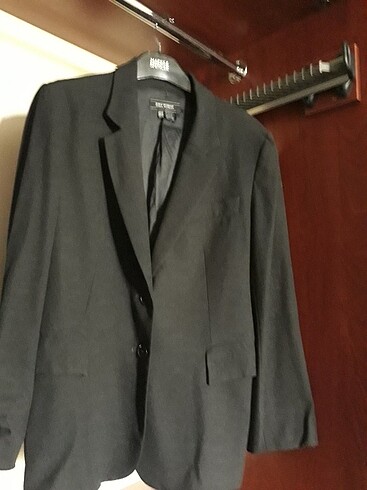 44 Beden siyah Renk ZARA WOMAN 44. SIYAHYUZDE YUZ RAYON.BLAZER CEKET