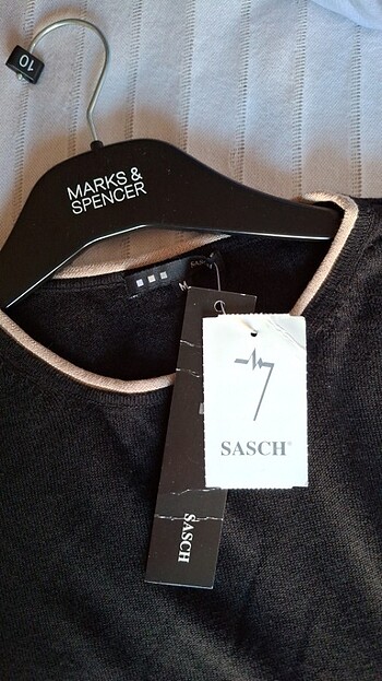 Silk & Cashmere SASCH MARKA.ETIKETI ÜZERİNDE.YURT DİŞİNDAN ALINMIS.