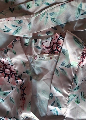 Pembe Çiçek Desenli Bohem Uzun Kadın Saten Pareo, Sabahlık - Görsel 3