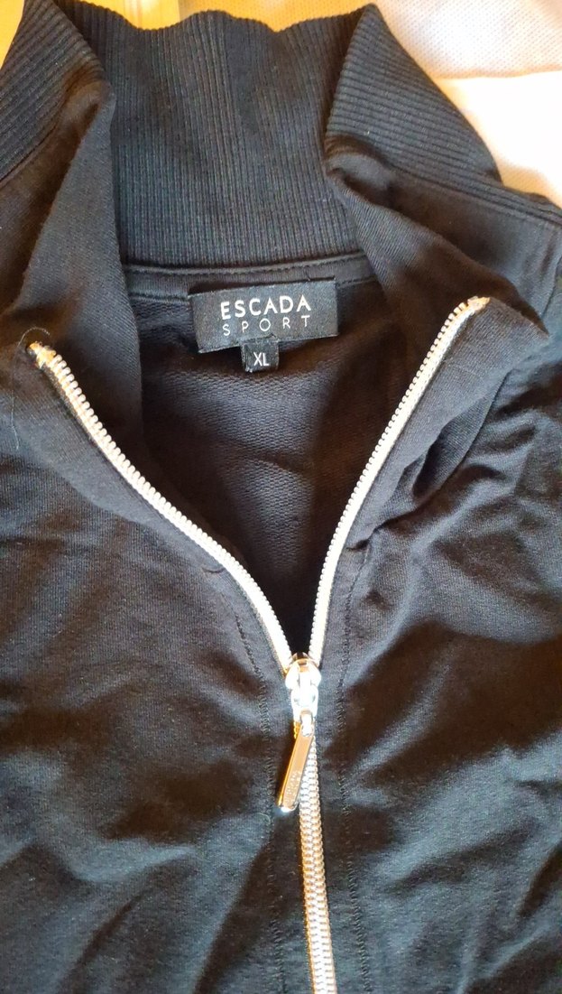 Escada Sport xl siyah üst - Görsel 3