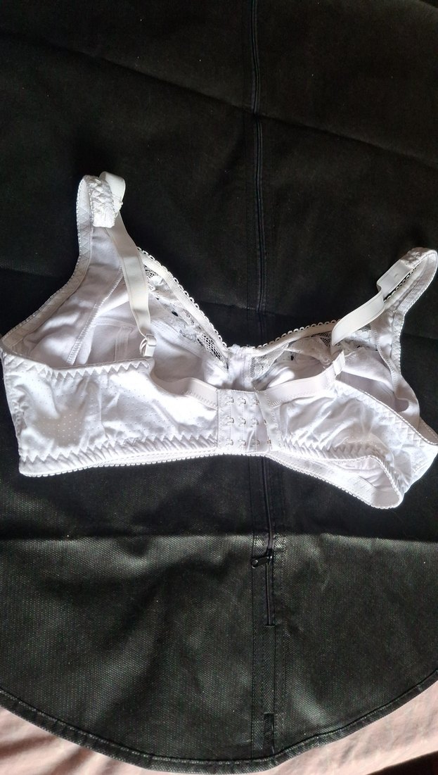 Missvera Beyaz Dantelli Arkası ve Askıları ayarlı Minimalis - Görsel 2