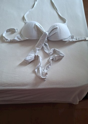 Calzedonia Calzedonıa Cobey Beyaz Fiyonk Detaylı Strappy Bikini Üstü
