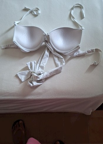 m Beden beyaz Renk Calzedonıa Cobey Beyaz Fiyonk Detaylı Strappy Bikini Üstü