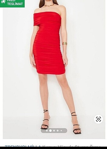 Kırmızı elbise - Görsel 2