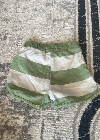 Erkek Çocuk Yeşil Çizgili Pamuklu Şort - Görsel 2