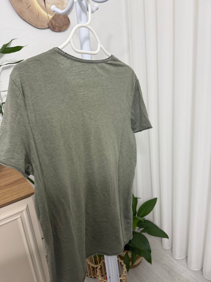 Gri Erkek Rahat Kesim Tişört - Görsel 2