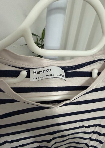 Bej Çizgili Kolsuz Crop Top - Görsel 2