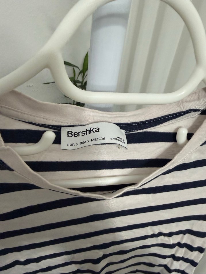 Bej Çizgili Kolsuz Crop Top - Görsel 2