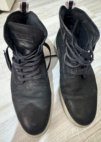 Siyah Deri Bağcıklı Erkek Bot - Görsel 2