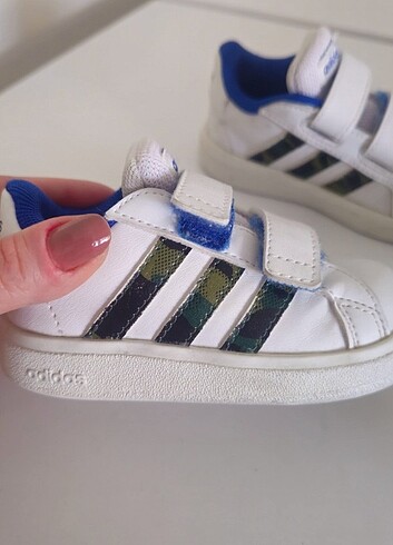 21 Beden Adidas 21 numara çocuk spor ayakkabı