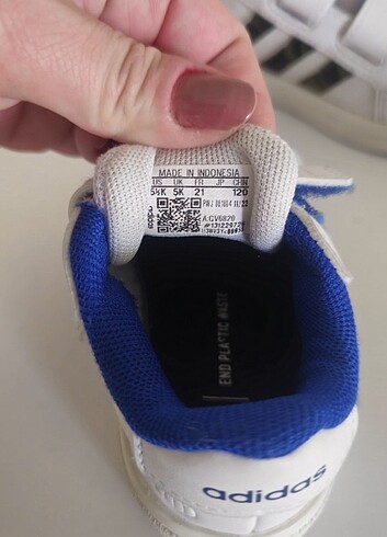 21 Beden beyaz Renk Adidas 21 numara çocuk spor ayakkabı