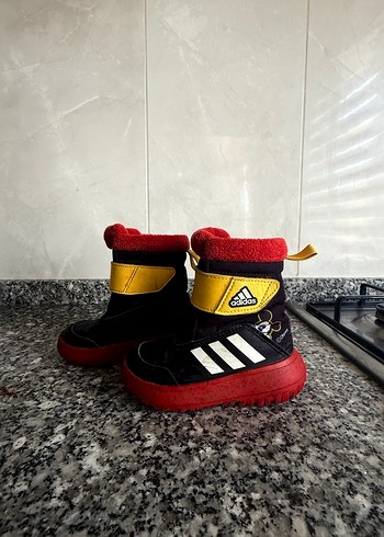 Çocuk için Renkli Adidas Street Wear Bot