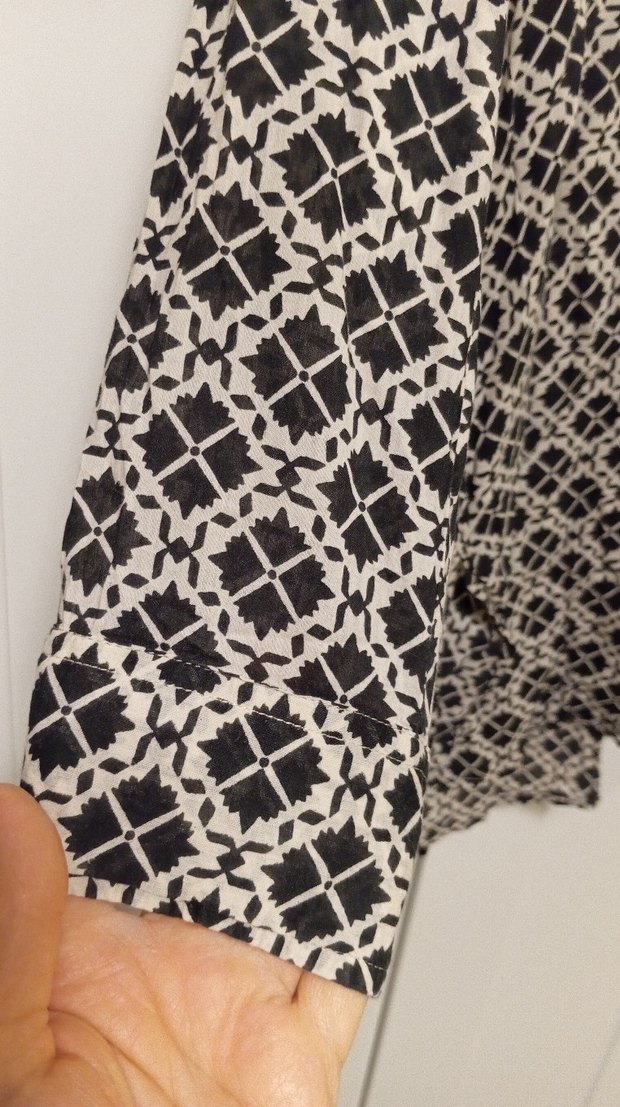 Düğmeli V Yakalı Bohem Kadın gömlek - Görsel 3