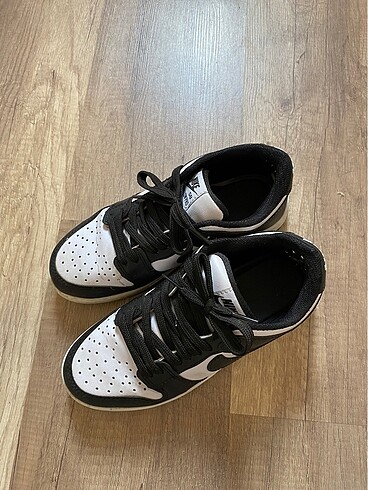 Nike dunk low panda