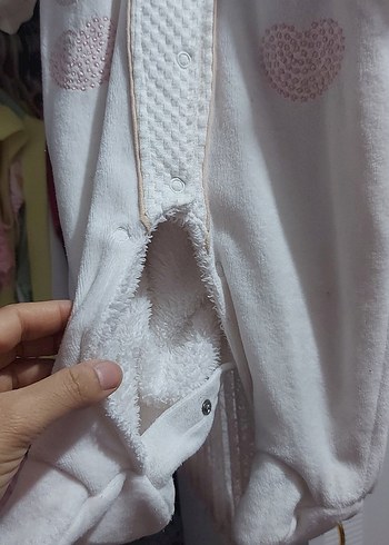 Nakışlı Beyaz Bebek  Tulumu kürklü - Görsel 3