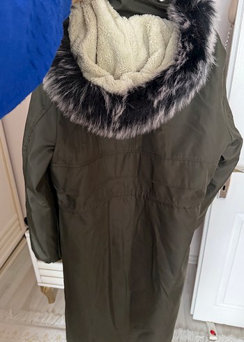 Kapüşonlu Uzun Kadın Mont - Görsel 4