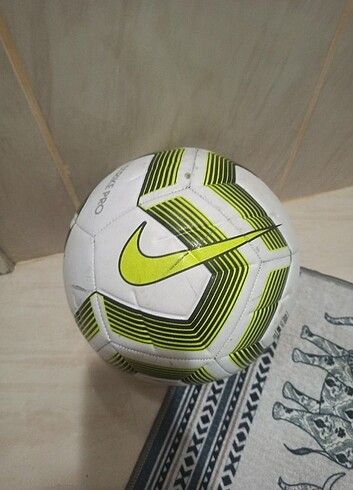 Nike orijinal futbol topu 