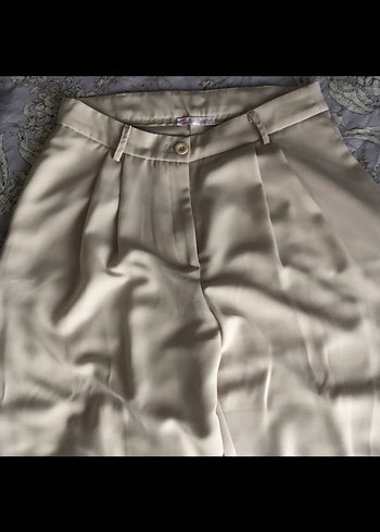 Bej Pileli Kadın Kumaş Pantolon - Görsel 2