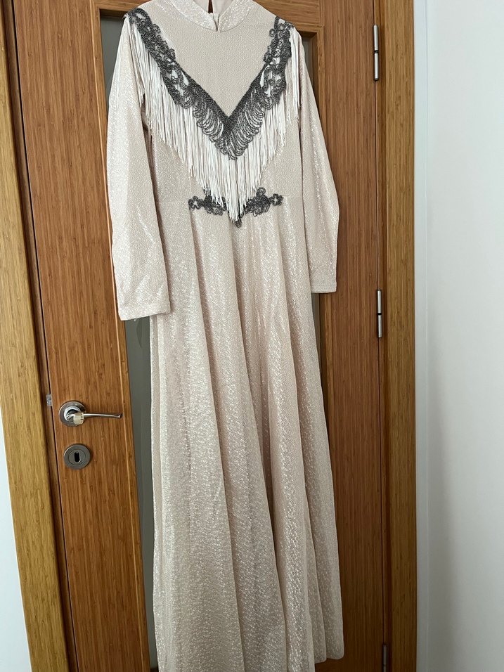 Bej Nakışlı V Yaka Uzun Bohem Elbise - Görsel 3