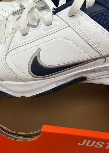 Beyaz Gri Nike Kadın Spor Ayakkabı - Görsel 3