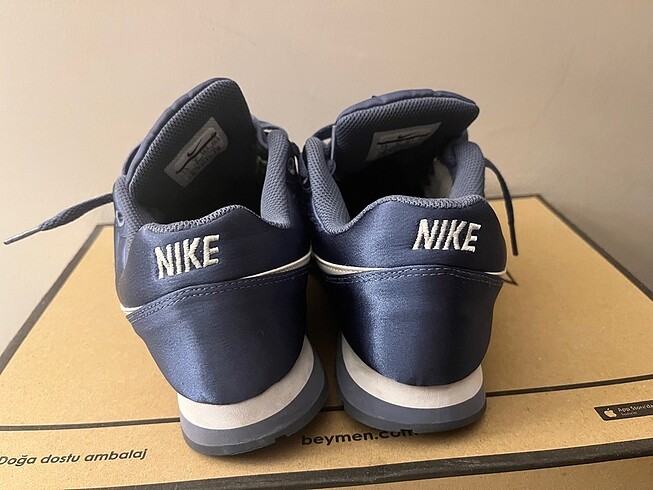 37 Beden Orijinal Nike Saten spor ayakkabı Amerika?dan