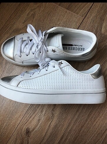 35 Beden Skechers bayan ayakkabı