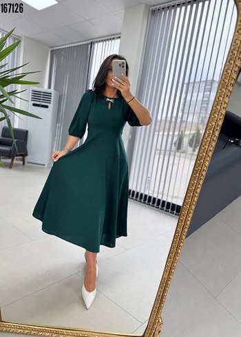 Yeşil V Yakalı Kemerli Midi Elbise - Görsel 5