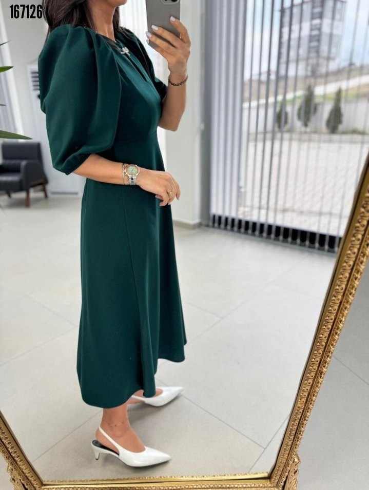 Yeşil V Yakalı Kemerli Midi Elbise - Görsel 4