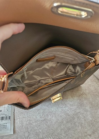 Zincir Detaylı Kahverengi Kadın Deri Omuz Çantası - Görsel 8