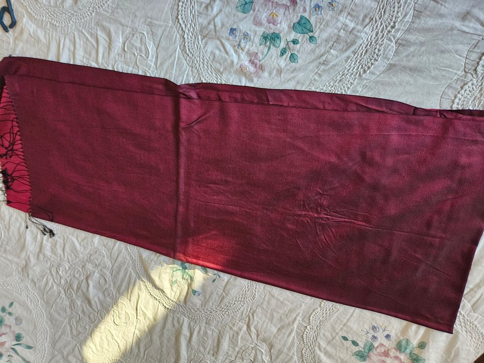 Bordo ve kırmızı çift taraflı armanda ipek şal - Görsel 2