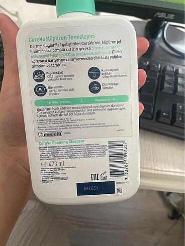 La Roche Posay Cerave yüz yıkama jeli köpüğü